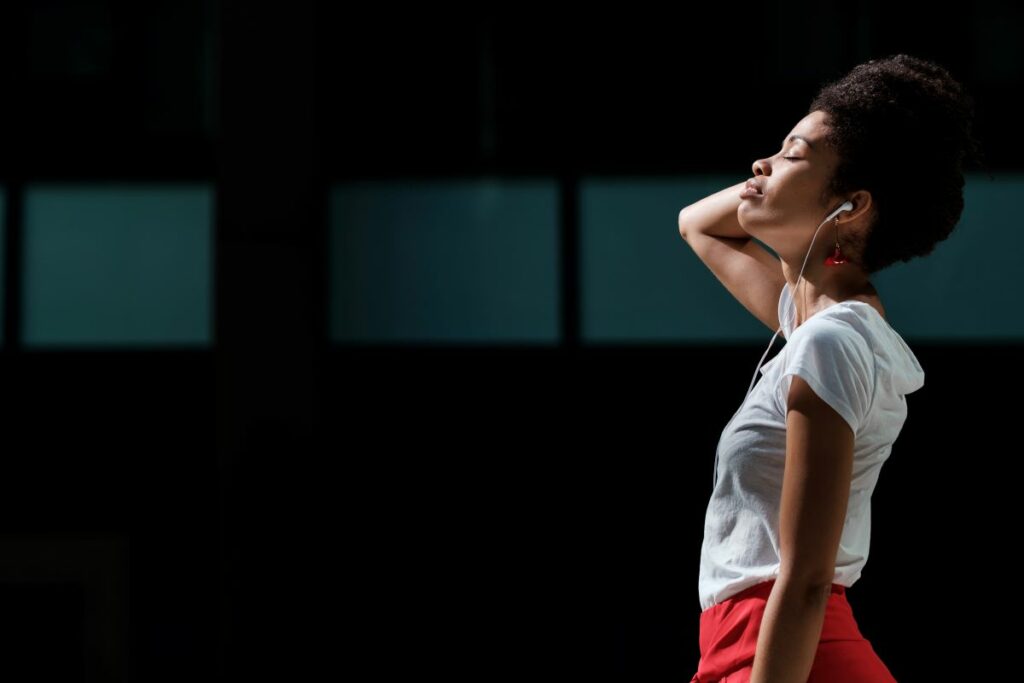 aromaterapia-w-spa-terapia-dzwiekiem-znaczenie-muzyki-w-spa-wellness-glowne-miniaturka