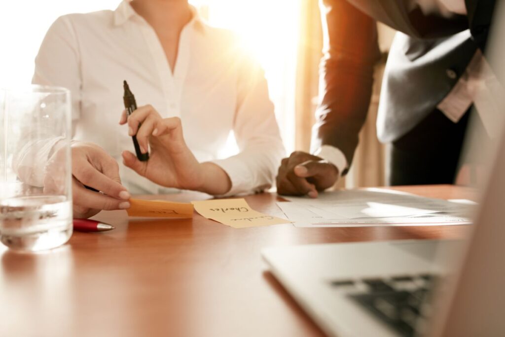 wyzwania-zwiazane-z-przestrzeganiem-przepisow-dotyczacych-wynagrodzen-i-godzin-pracy-w-spa-hotelu